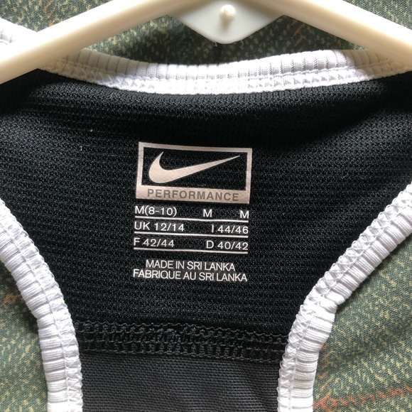 Nike performance tank - Picture 2 of 3